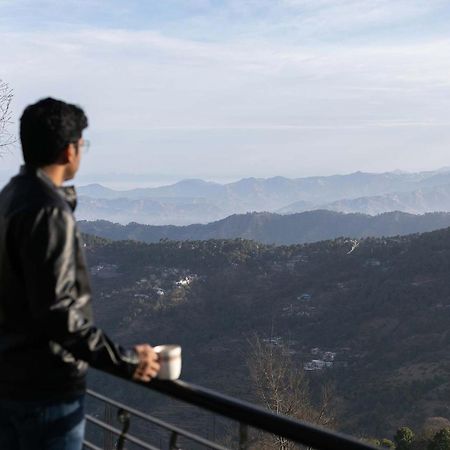 Stayvista At Springfield With Bonfire Kasauli Ruang foto